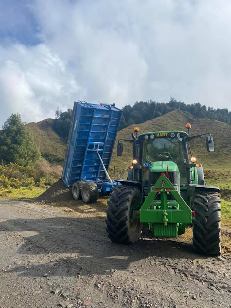 John Deere tractor and tip trailer